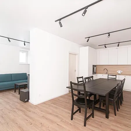 Spacious 2-bedroom In Old Town By Urban Rent Vilnius