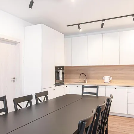 Apartmán Spacious 2-bedroom In Old Town By Urban Rent Vilnius