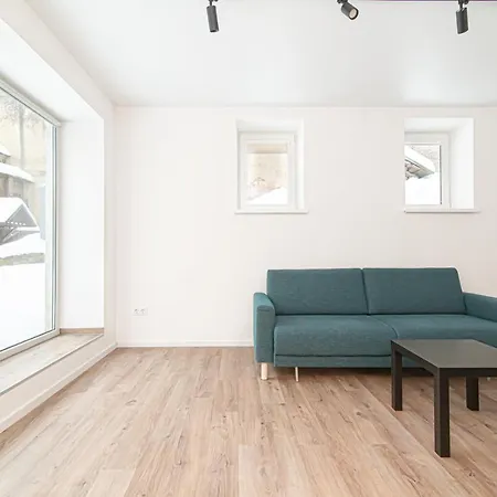 Spacious 2-bedroom In Old Town By Urban Rent Vilnius