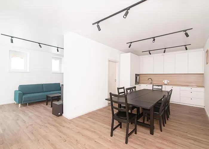 Spacious 2-bedroom In Old Town By Urban Rent Wilna