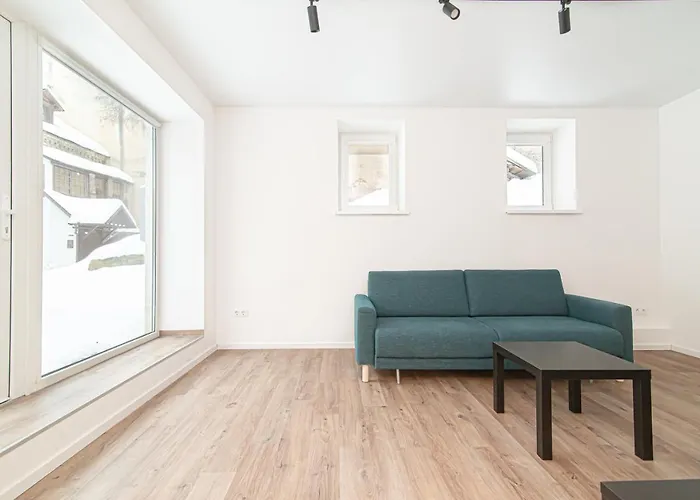 Spacious 2-bedroom In Old Town By Urban Rent Wilna