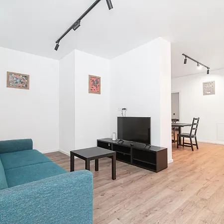 Spacious 2-bedroom In Old Town By Urban Rent * Wilno